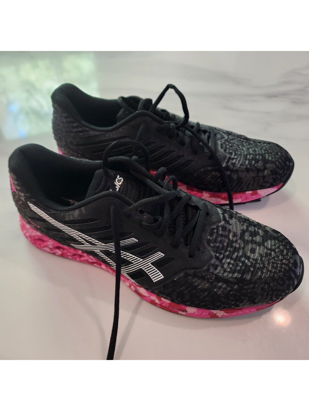 ASICS fuzeX Pink Ribbon Black Pink Running Shoes Women’s Size 10